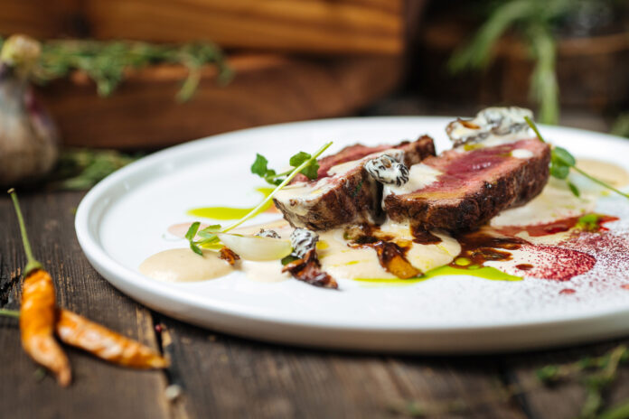 Carte numérique au restaurant : cette tendance qui permet aux établissements de se démarquer