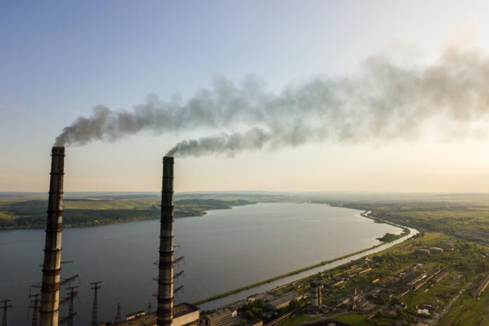 Décarbonation : pourquoi les PME industrielles misent sur cette méthode en 3 étapes pour réduire leurs émissions