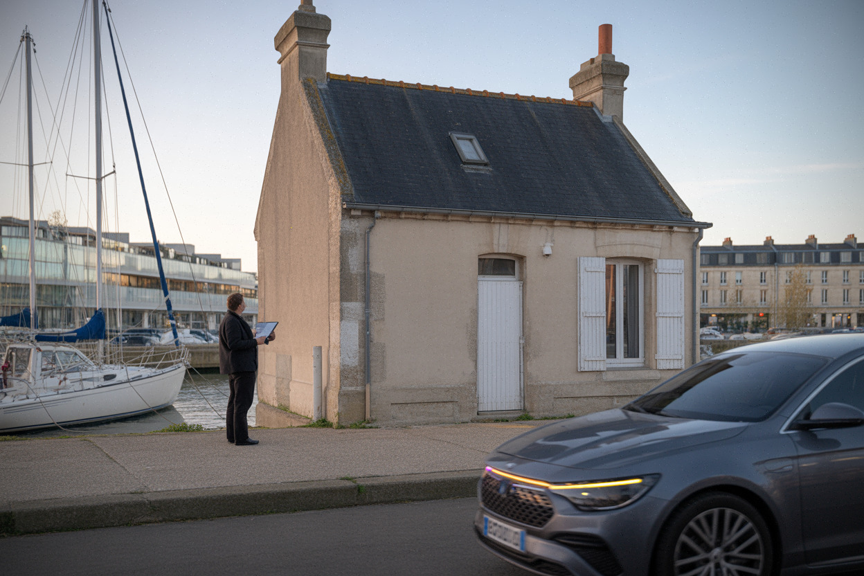 Maison de phare à vendre sur le port, secteur Caen
