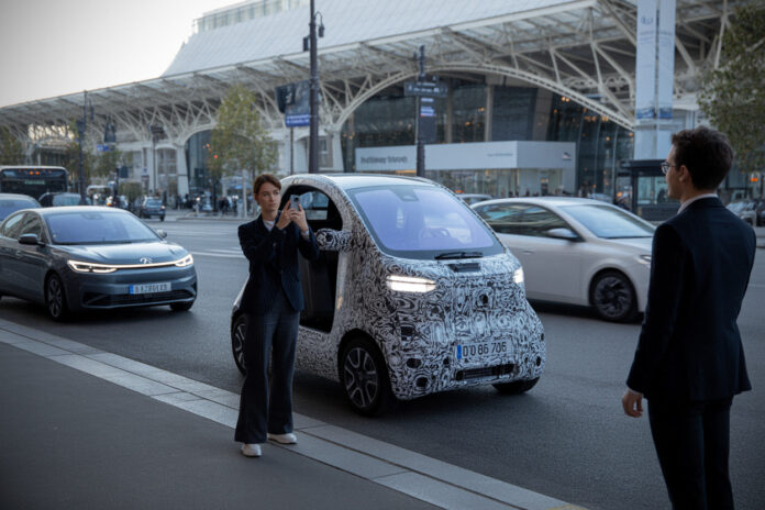 2CV, moins de 15 000 €, 100% électrique, attendue en 2028, concept au Mondial de Paris 2026, ce plan surprend déjà les experts