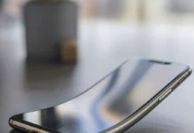 iPhone pliable